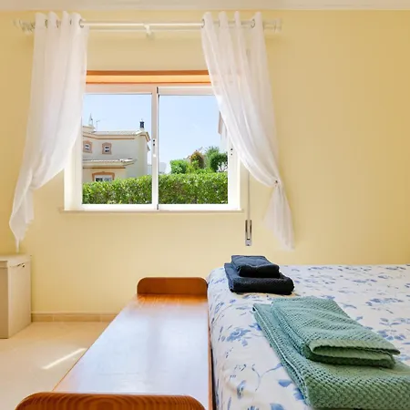 Four Bedroom With Private Pool Oasis Parque At09 Portimão