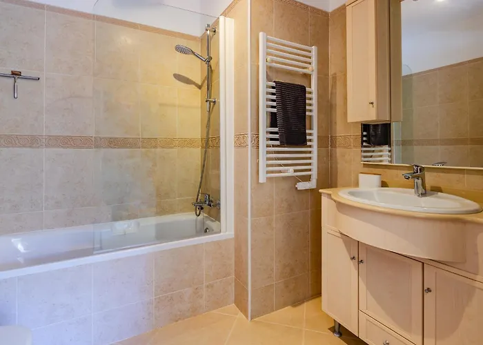 Вилла Four Bedroom With Private Pool Oasis Parque At09 Портиман