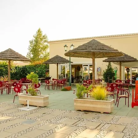 Villa Four Bedroom With Private Pool Oasis Parque At09