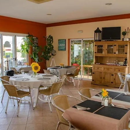 Villa Four Bedroom With Private Pool Oasis Parque At09