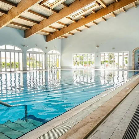 Four Bedroom With Private Pool Oasis Parque At09