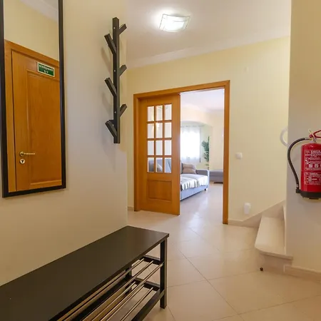 Four Bedroom With Private Pool Oasis Parque At09 Portimão